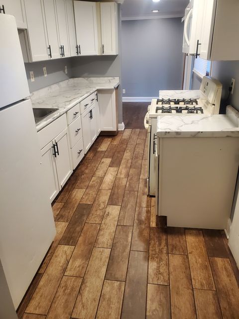 Tiny photo for 1426 Kings Road, Carpentersville, IL 60110 (MLS # 12497797)