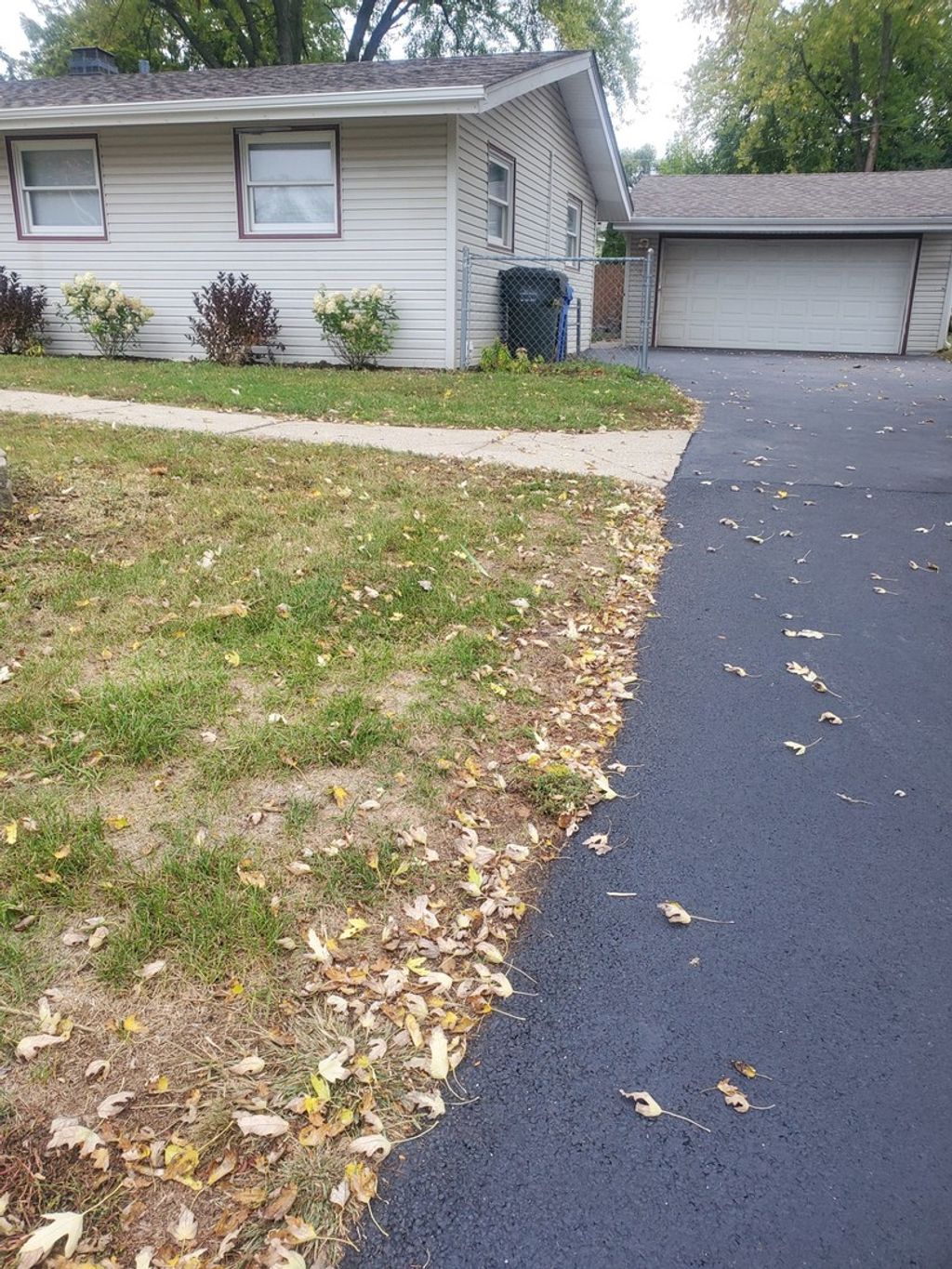 Photo for 1426 Kings Road, Carpentersville, IL 60110 (MLS # 12497797)