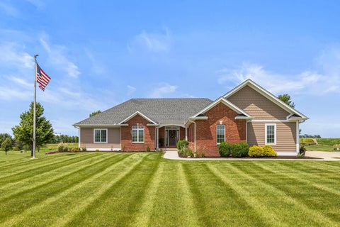 Photo of 724 N County Road 2175 Road, Champaign, IL 61822 (MLS # 12748489)
