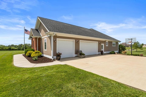 Tiny photo for 724 N County Road 2175 Road, Champaign, IL 61822 (MLS # 12748489)