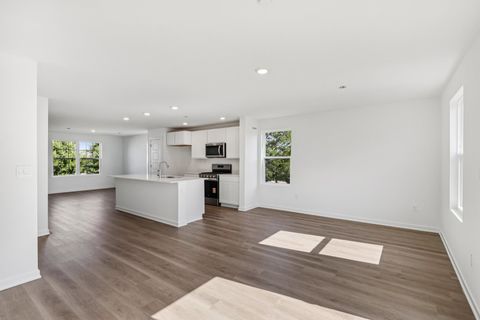 Tiny photo for 1401 Oakfield Lane, Pingree Grove, IL 60140 (MLS # 12490974)