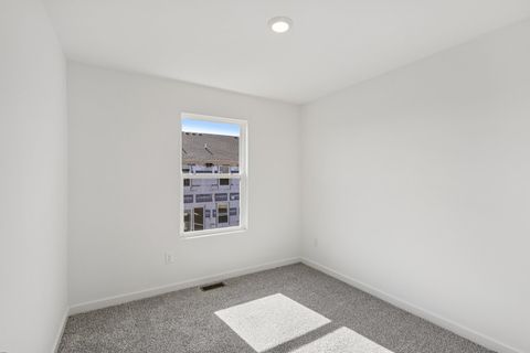 Tiny photo for 1401 Oakfield Lane, Pingree Grove, IL 60140 (MLS # 12490974)