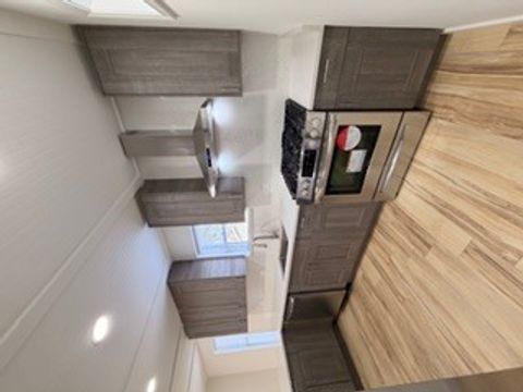 Tiny photo for 11055 S Avenue C, Chicago, IL 60617 (MLS # 12617866)