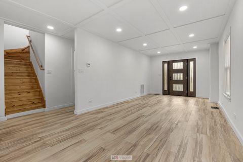 Tiny photo for 11055 S Avenue C, Chicago, IL 60617 (MLS # 12617866)