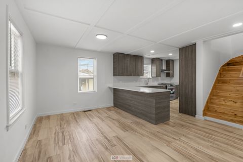 Tiny photo for 11055 S Avenue C, Chicago, IL 60617 (MLS # 12617866)