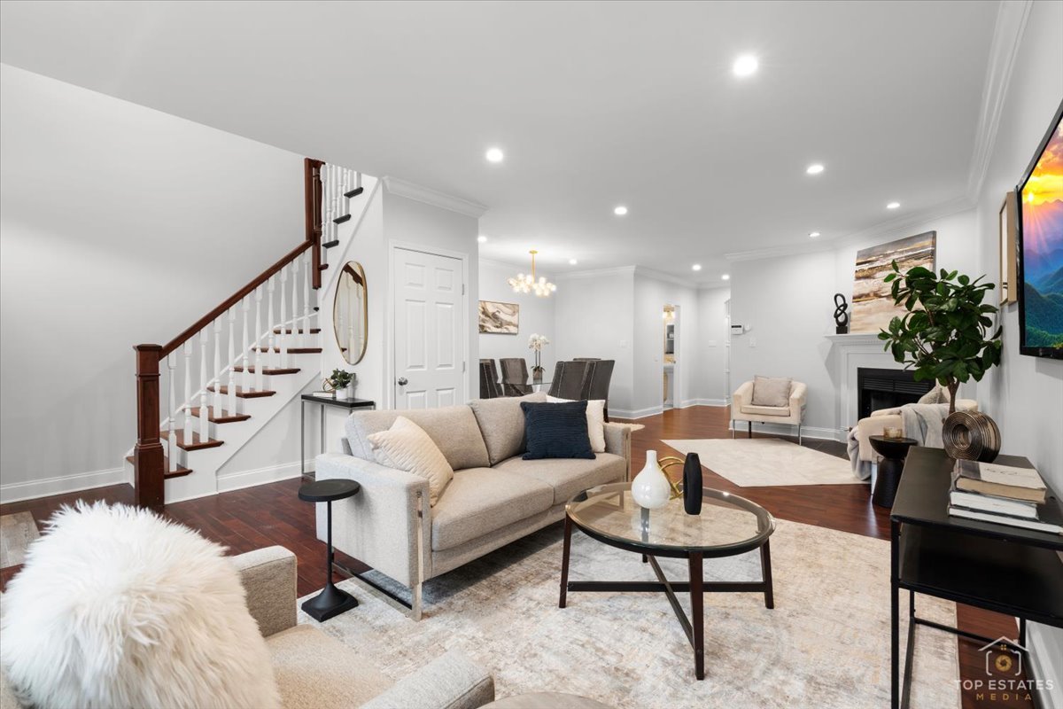 1627 N Dayton Street