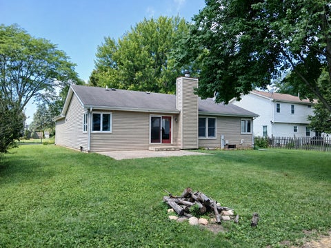 Tiny photo for 1010 Fox Run Lane, Algonquin, IL 60102 (MLS # 12763296)