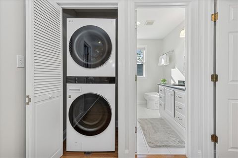 Tiny photo for 109 W Hillside Avenue, Barrington, IL 60010 (MLS # 12480367)