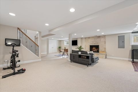 Tiny photo for 109 W Hillside Avenue, Barrington, IL 60010 (MLS # 12480367)