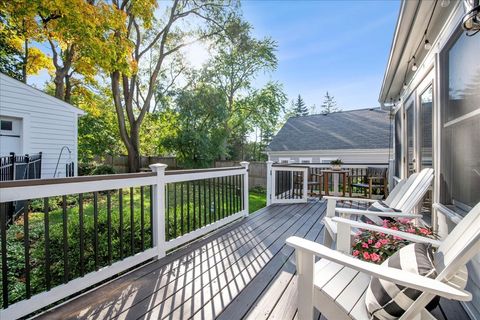 Tiny photo for 109 W Hillside Avenue, Barrington, IL 60010 (MLS # 12480367)