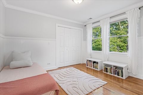 Tiny photo for 109 W Hillside Avenue, Barrington, IL 60010 (MLS # 12480367)