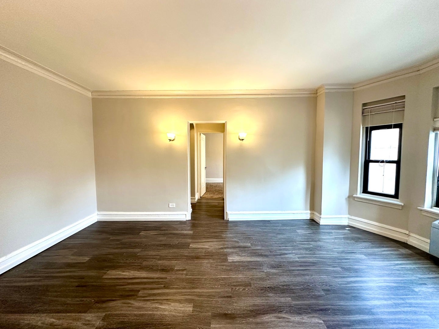 1033 W Loyola Avenue 208
