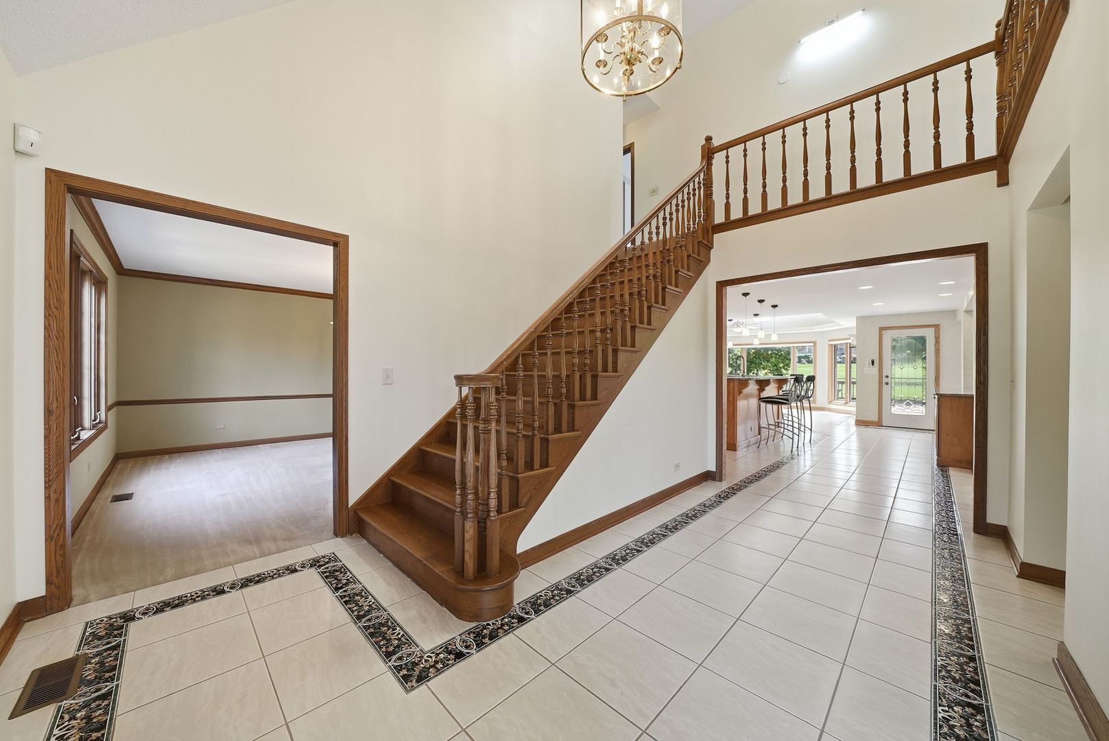 313 Trinity Lane