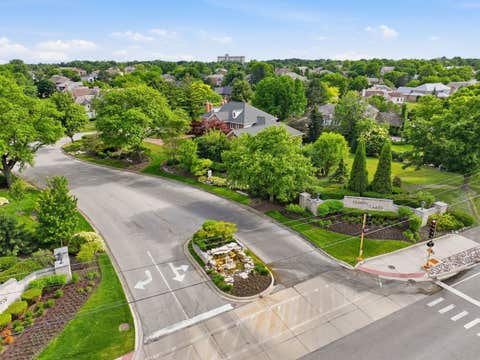 Tiny photo for 313 Trinity Lane, Oak Brook, IL 60523 (MLS # 12671270)