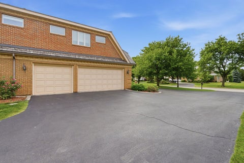 Tiny photo for 313 Trinity Lane, Oak Brook, IL 60523 (MLS # 12671270)