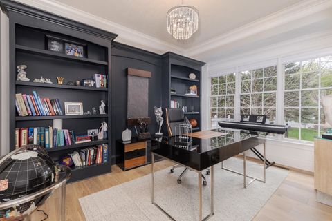 Tiny photo for 33 Derby Way, Bloomington, IL 61704 (MLS # 12619369)