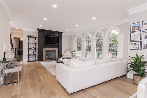 Tiny photo for 33 Derby Way, Bloomington, IL 61704 (MLS # 12619369)