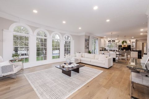 Tiny photo for 33 Derby Way, Bloomington, IL 61704 (MLS # 12619369)