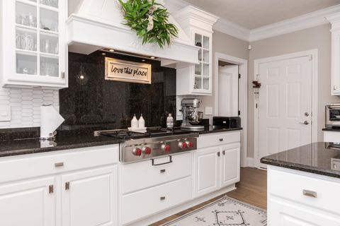 Tiny photo for 33 Derby Way, Bloomington, IL 61704 (MLS # 12619369)