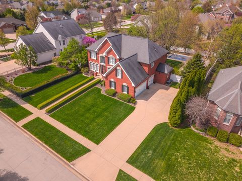 Tiny photo for 33 Derby Way, Bloomington, IL 61704 (MLS # 12619369)