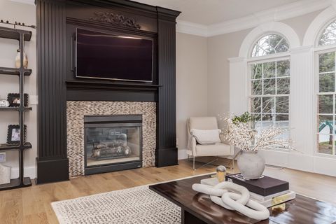 Tiny photo for 33 Derby Way, Bloomington, IL 61704 (MLS # 12619369)