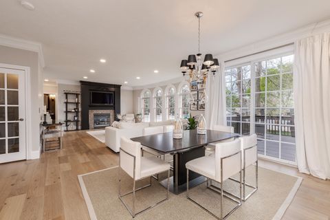 Tiny photo for 33 Derby Way, Bloomington, IL 61704 (MLS # 12619369)