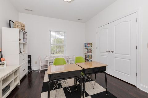 Tiny photo for 33 Derby Way, Bloomington, IL 61704 (MLS # 12619369)