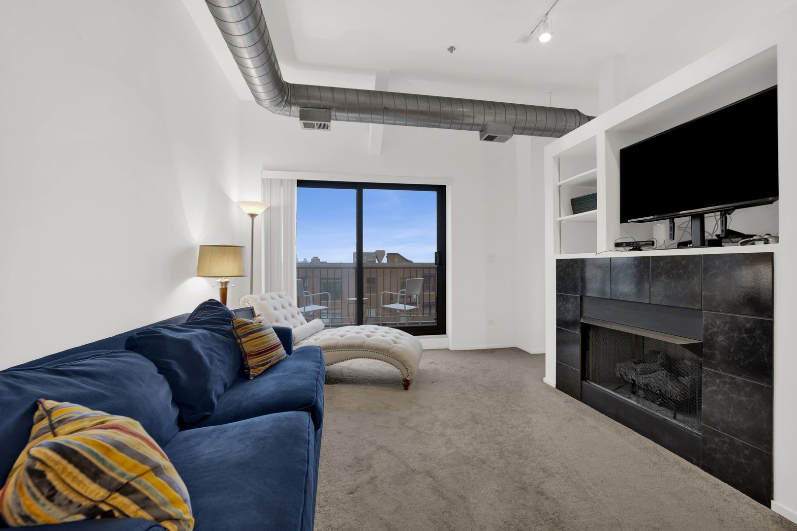 1000 E 53rd Street 603