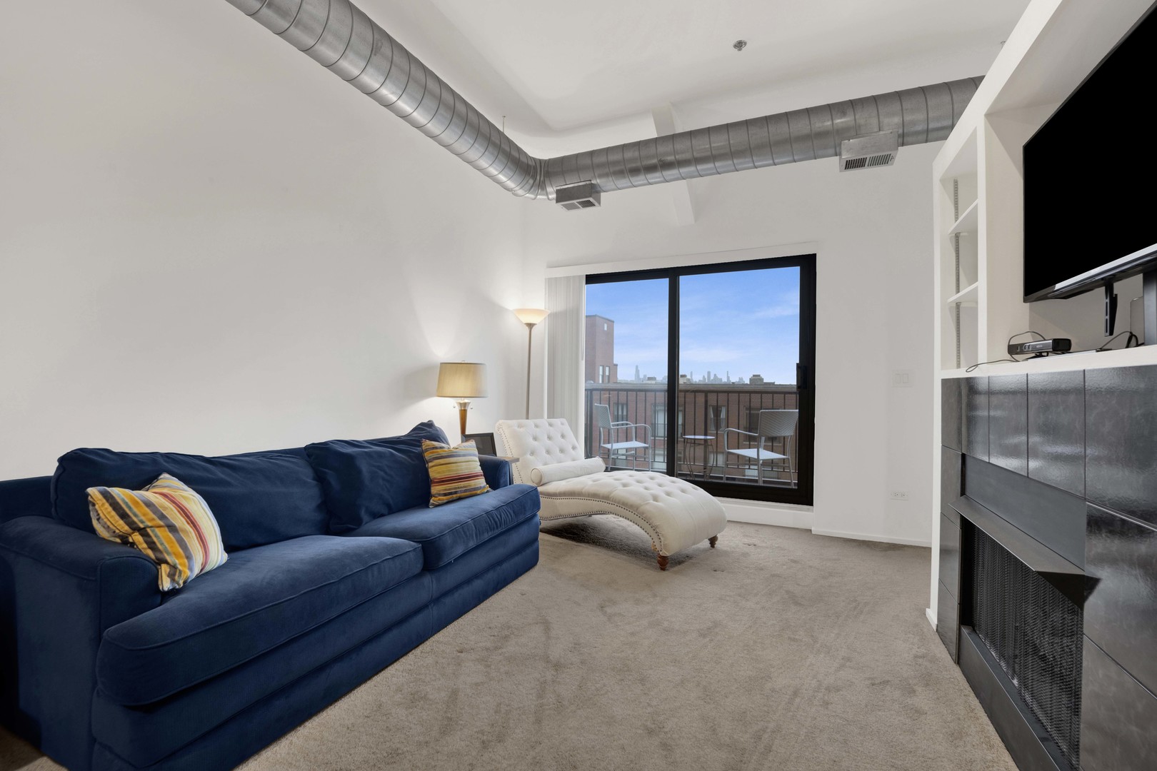 1000 E 53rd Street 603