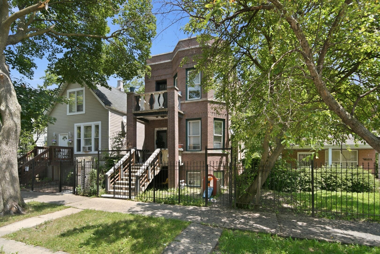 1925 N Keystone Avenue