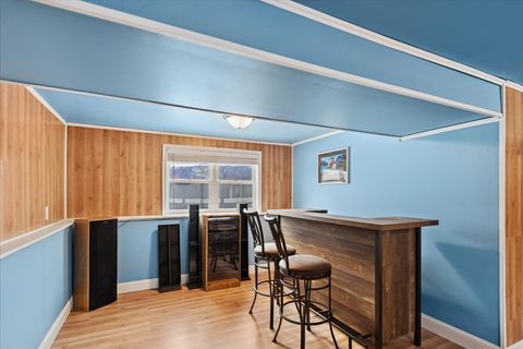 Tiny photo for 2309 Greenbriar Lane, Lindenhurst, IL 60046 (MLS # 12548686)