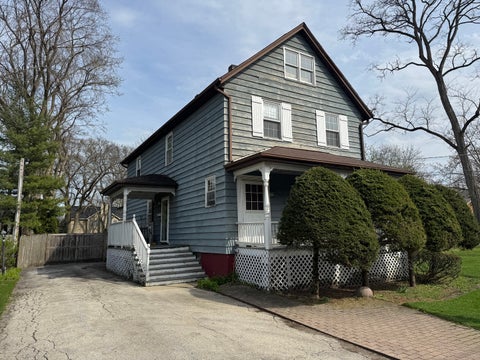 Photo of 933 Harms Road, Glenview, IL 60025 (MLS # 12735941)