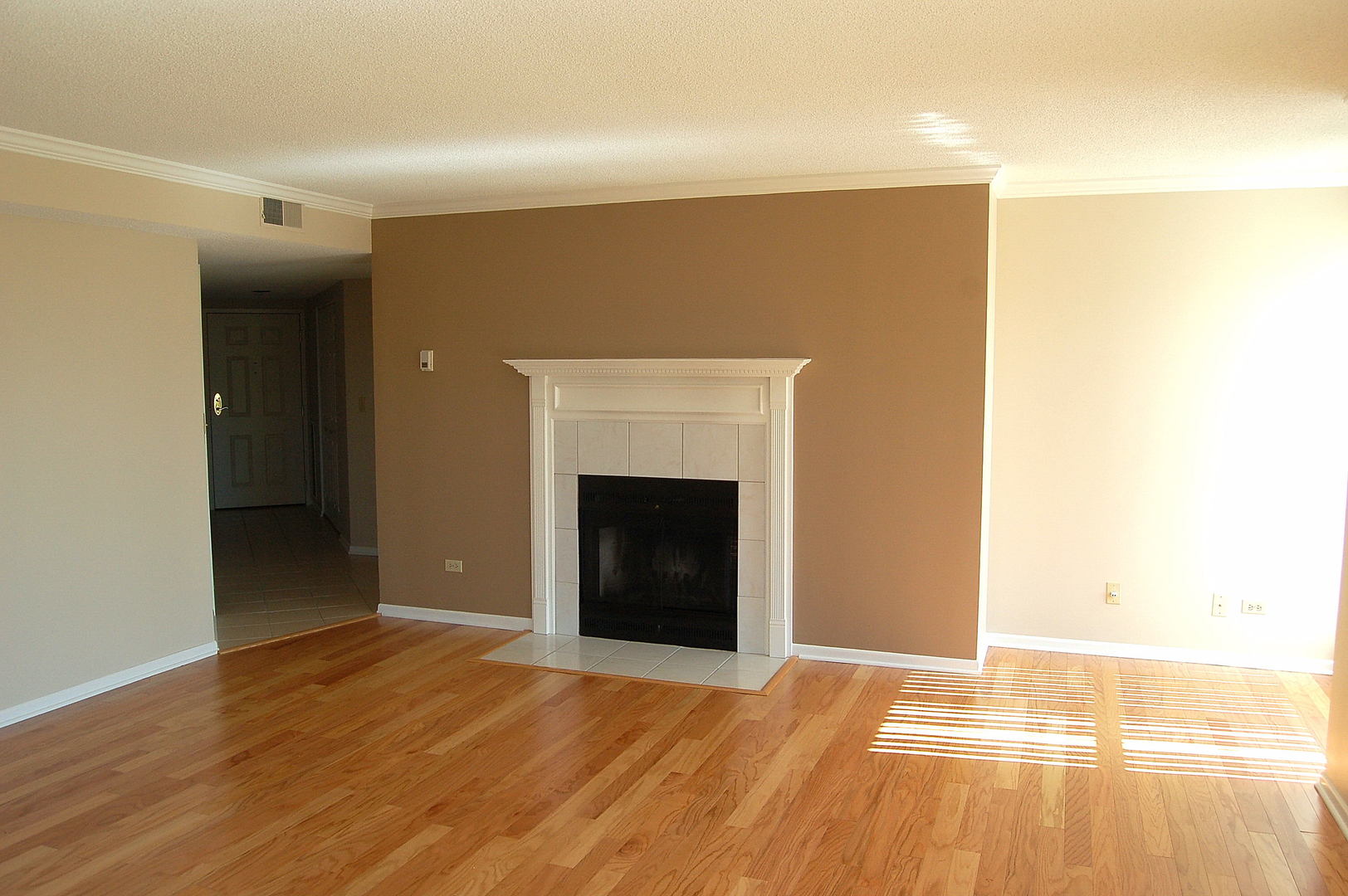 511 Aurora Avenue 418