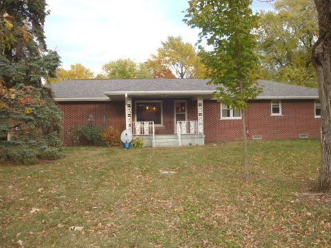 Tiny photo for 522 N Third Street, Cissna Park, IL 60924 (MLS # 12508769)