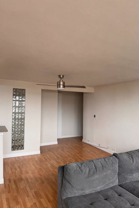 Tiny photo for 2901 S Michigan Avenue #1610, Chicago, IL 60616 (MLS # 12623380)