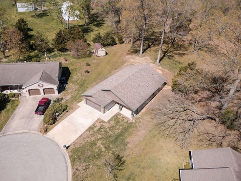 Tiny photo for 318 N Whitney Lane, Marion, IL 62959 (MLS # 12611066)