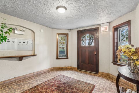 Tiny photo for 2016.5 W Greenleaf Avenue #3D, Chicago, IL 60645 (MLS # 12670374)