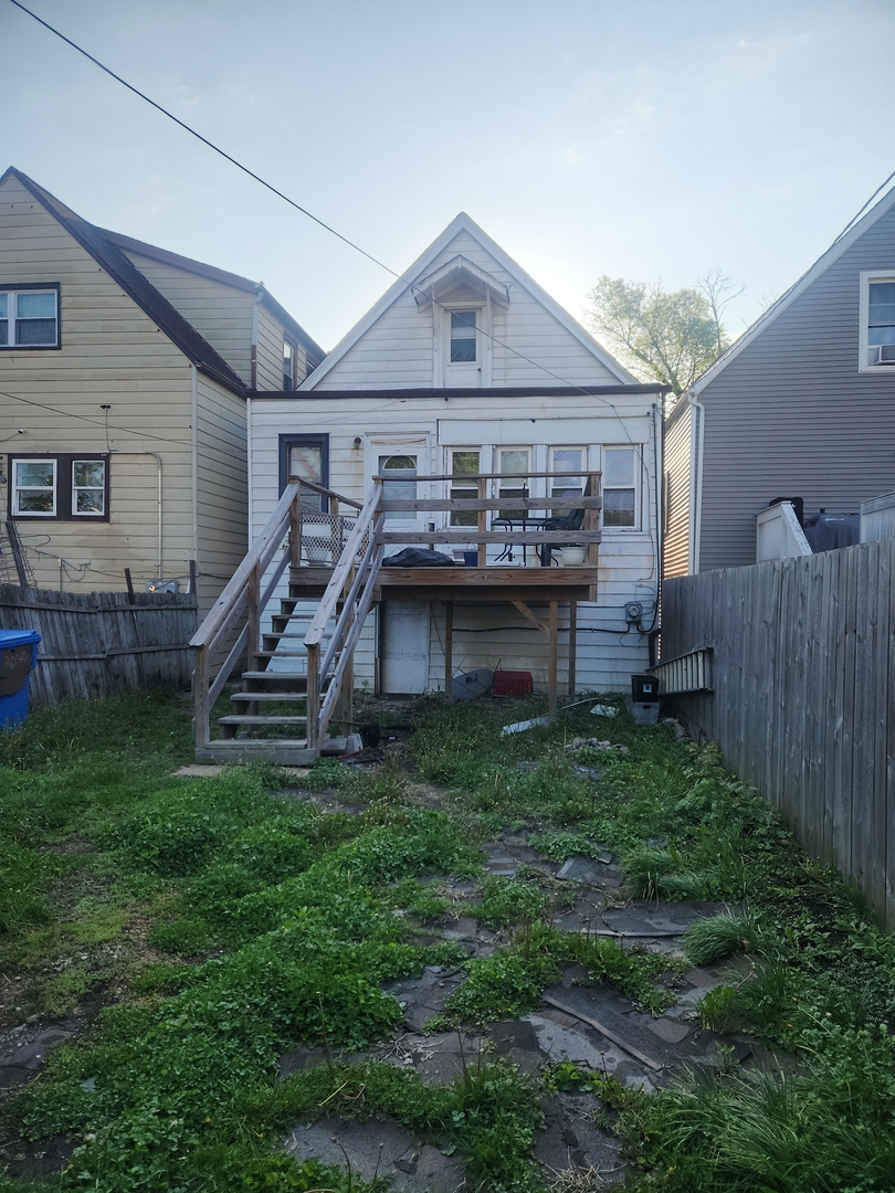 2040 N Kildare Avenue