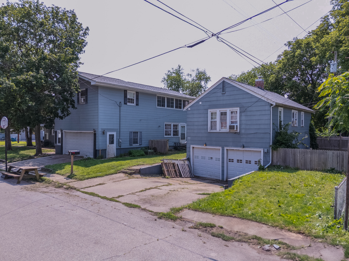 225 E Pinckney Street