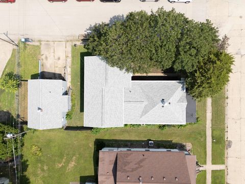 Tiny photo for 225 E Pinckney Street, Pontiac, IL 61764 (MLS # 12433678)