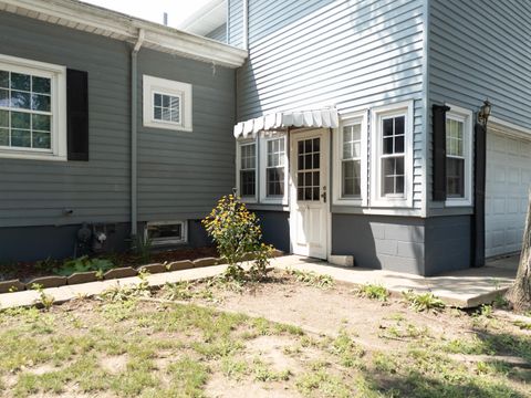 Tiny photo for 225 E Pinckney Street, Pontiac, IL 61764 (MLS # 12433678)