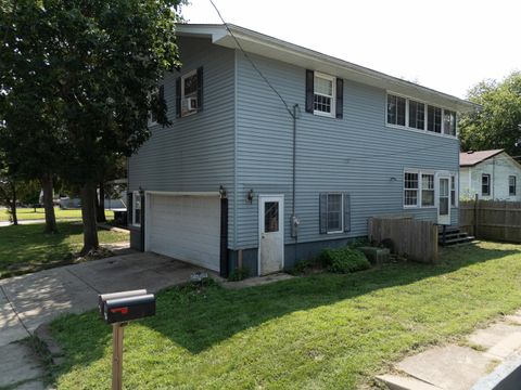 Tiny photo for 225 E Pinckney Street, Pontiac, IL 61764 (MLS # 12433678)