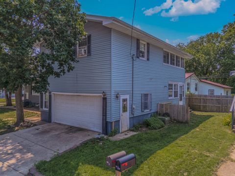 Tiny photo for 225 E Pinckney Street, Pontiac, IL 61764 (MLS # 12433678)