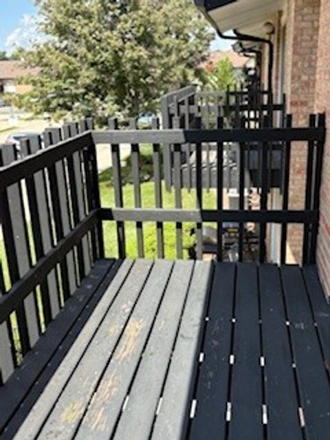 Tiny photo for 22A Kingery Quarter #202, Willowbrook, IL 60527 (MLS # 12615309)