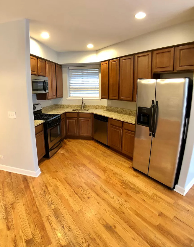 2341 N ALBANY Avenue 2