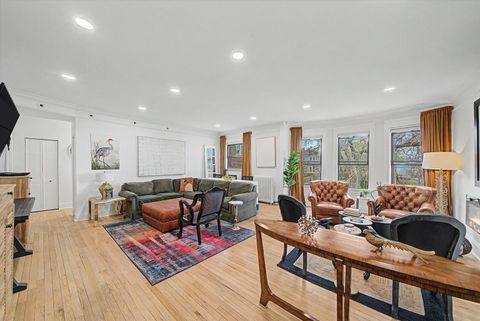 Tiny photo for 1200 W Sherwin Avenue #2K, Chicago, IL 60626 (MLS # 12648478)