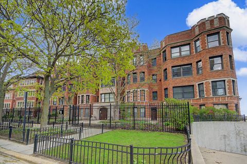 Tiny photo for 1200 W Sherwin Avenue #2K, Chicago, IL 60626 (MLS # 12648478)
