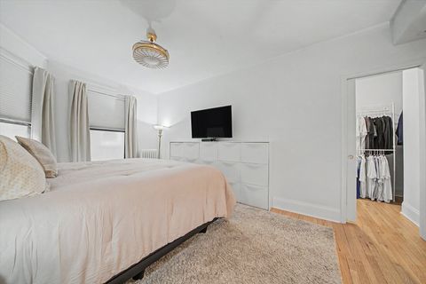 Tiny photo for 1200 W Sherwin Avenue #2K, Chicago, IL 60626 (MLS # 12648478)