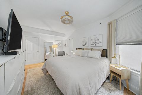 Tiny photo for 1200 W Sherwin Avenue #2K, Chicago, IL 60626 (MLS # 12648478)