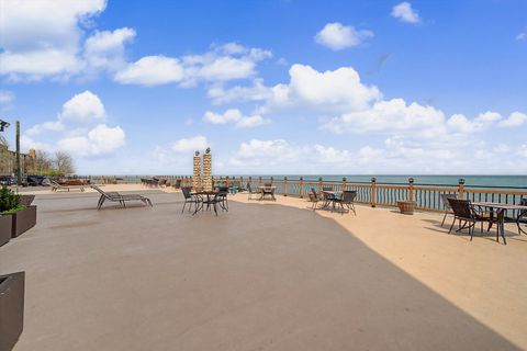 Tiny photo for 1200 W Sherwin Avenue #2K, Chicago, IL 60626 (MLS # 12648478)